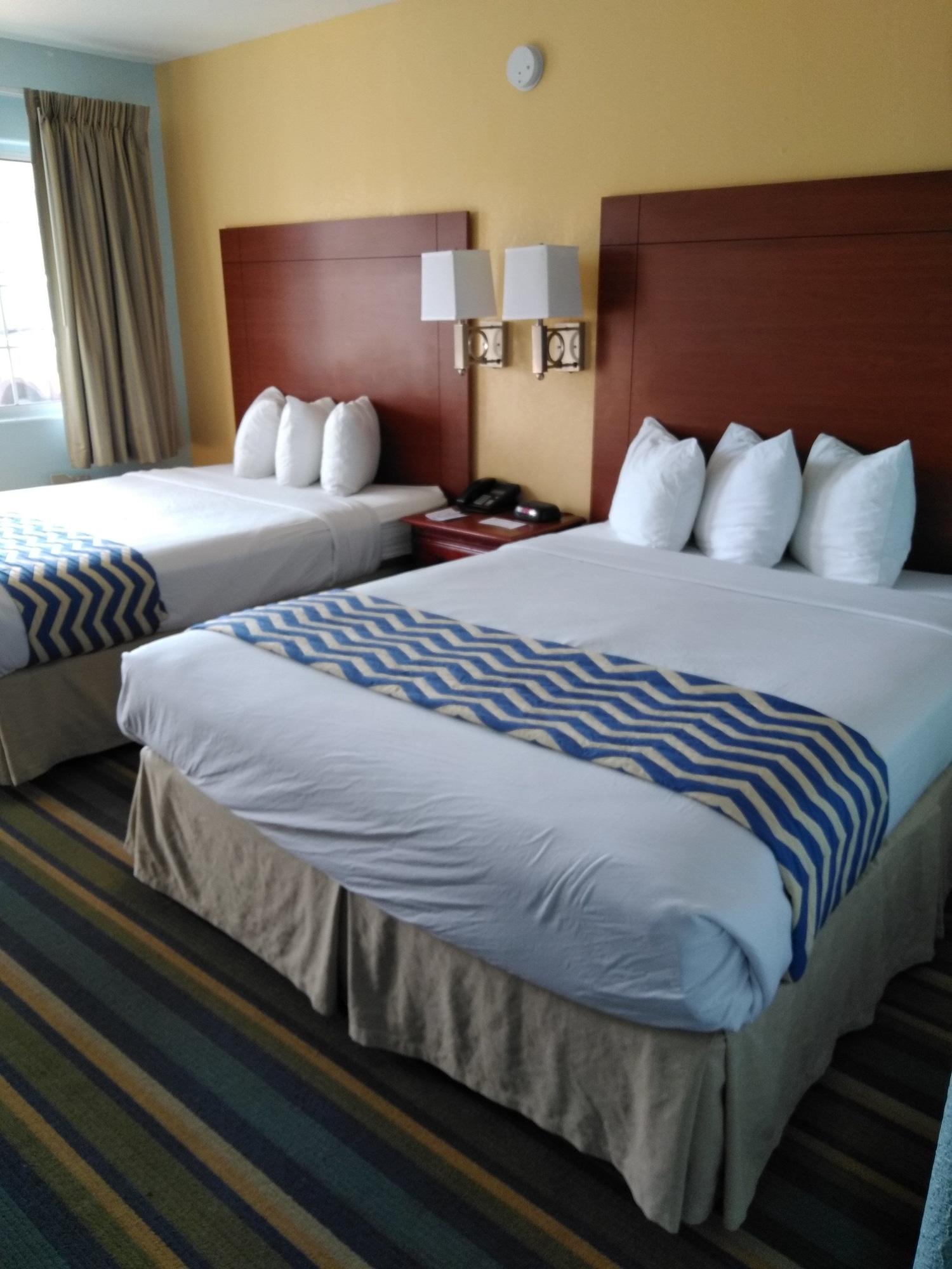 Travelodge By Wyndham Бишъп Екстериор снимка